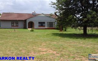 1700 ha Smallholding in Hallgate