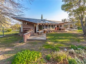 3 Bed House in Somerset West Central