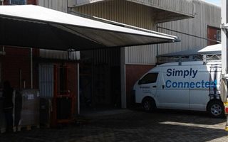 1080 m² Industrial space in Springfield Park