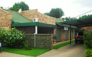 3 Bedroom House in Irene Park