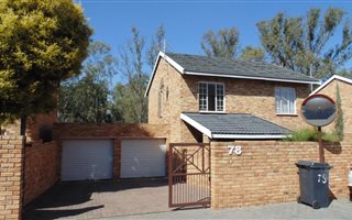 3 Bedroom Townhouse in Sundowner