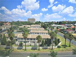 3 Bed Duplex in Bedford Gardens