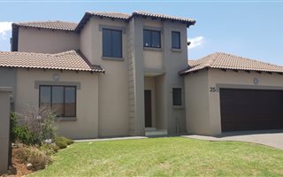 3 Bedroom House in Midlands Estate