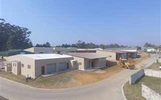 411 m² Industrial space in Uvongo