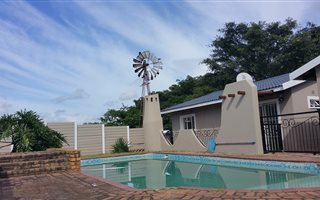 2 Bedroom Simplex in White River
