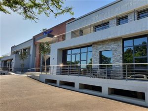 3690 m² Commercial space in Kloof