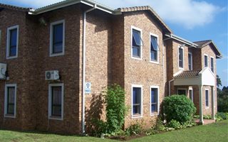 100 m² Commercial space in Gillitts