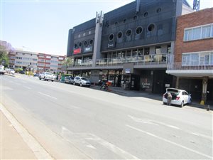 288 m² Office Space in Illovo