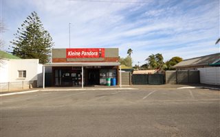 111 m² Retail Space in Oudtshoorn