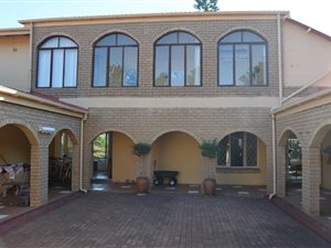 1.6 ha Farm with House in Margate