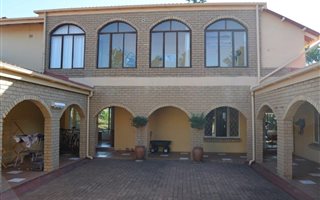 1.6 ha Farm with House in Margate