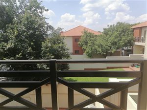 2 Bed Apartment in Pretorius Park