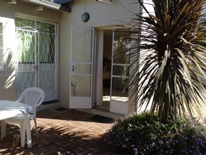 1 Bed Garden Cottage in Melville