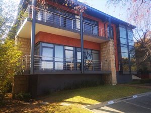 1029 m² Office Space in Vorna Valley