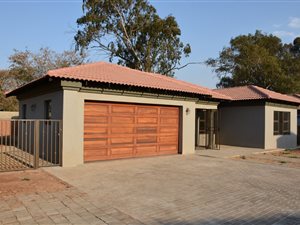 3 Bed House in Denneoord