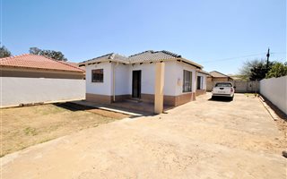 3 Bedroom House in Alveda