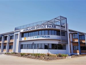 156 m² Office Space in Midstream Estate