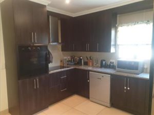 3 Bed Townhouse in Pomona