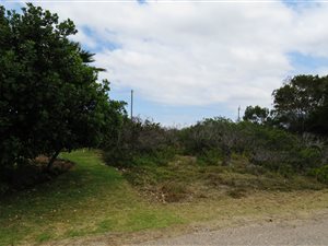 610 m² Land available in Boggomsbaai