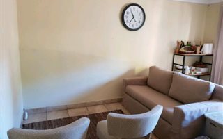 2 Bedroom Garden Cottage in Pierre van Ryneveld