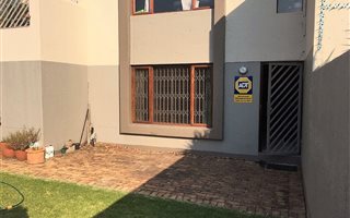 3 Bedroom Townhouse in Dowerglen