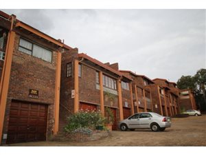 3 Bed Duplex in Oakdene