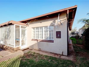 3 Bed House in Whiteridge