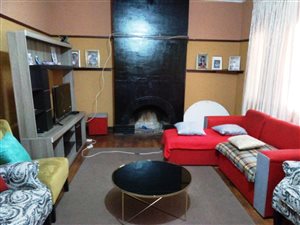 4 Bed House in Struisbult