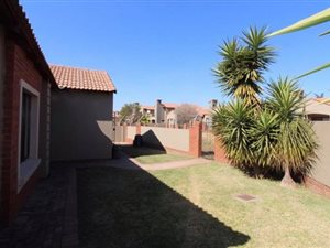 3 Bedroom Simplex in Eco Park