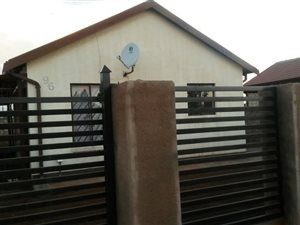 2 Bedroom House in Soshanguve