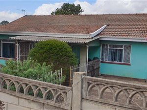 4 Bed House in Pelham