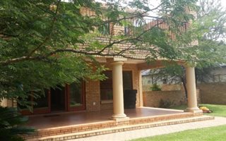 3 Bedroom House in Midstream Estate