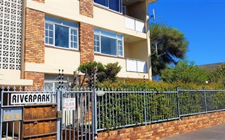 2 Bedroom Apartment in Diep River