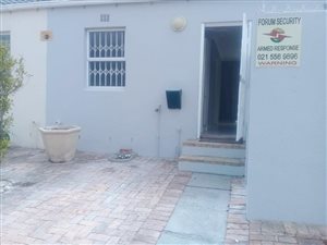 2 Bedroom House in Tableview