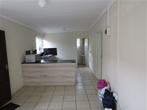 1 Bed Flat in Mayberry Park