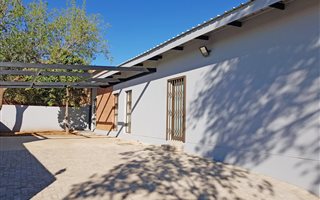 3 Bedroom House in Heuwelsig