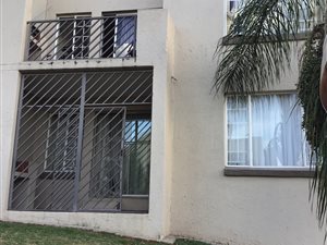 2 Bed Townhouse in Garsfontein