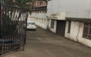 790 m² Industrial space in Springfield Park