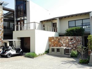 3 Bed Apartment in Oubaai and surrounds