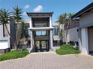 4 Bed House in Palm Lakes Estate