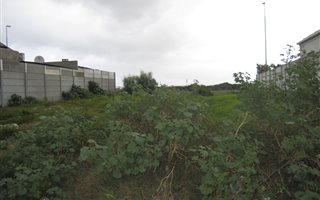240 m² Land available in New Macassar Village