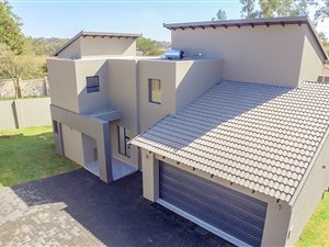 3 Bed Cluster in Douglasdale