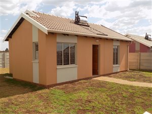 2 Bed House in Katlehong
