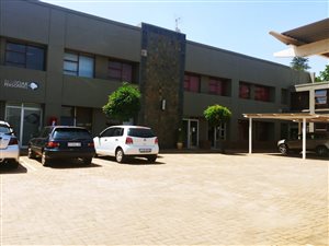35 m² Commercial space in Aston Manor