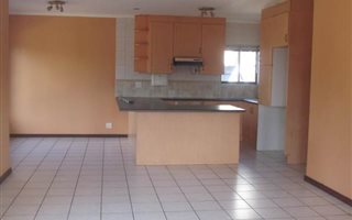 3 Bedroom Apartment in Edenglen