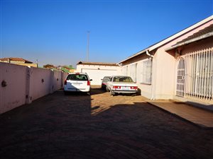 3 Bed House in Geluksdal