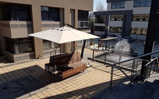 430 m² Commercial space in Sandhurst