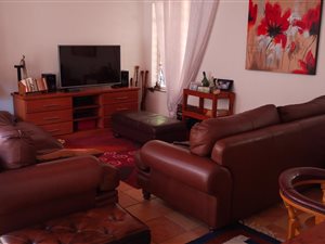 5 Bed House in Constantia Park