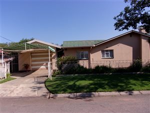 4 Bedroom House in Vanderbijlpark CW4