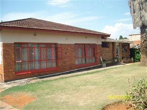 3 Bed House in Rowhill